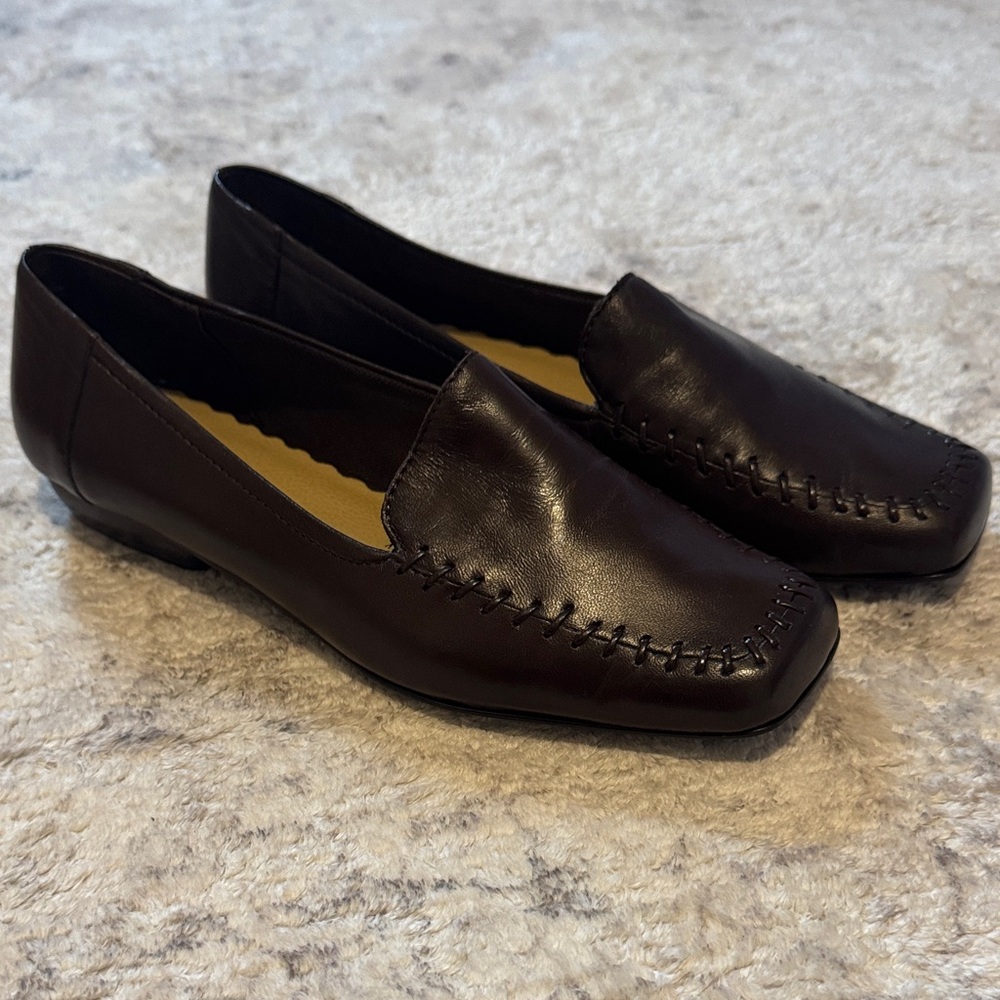 Liz Claiborne Flex Dark Brown Leather Loafers